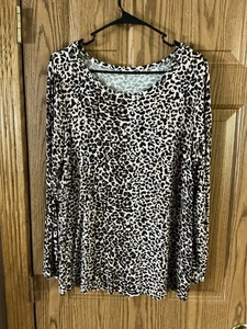 Maurices Plus Size Top 0X Animal Print EUC - Picture 1 of 12