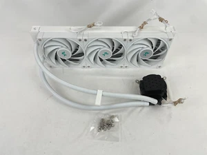 DeepCool LT720 Premium Liquid CPU Water Cooler - White (R-LT720-WHAMNF-G-1) - Afbeelding 1 van 6