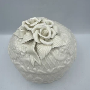 Vintage Jewelry Trinket Box Ivory Floral Ceramic with Lid - Picture 1 of 11