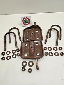 95-05 Chevy S10 Blazer Jimmy 7.6 Rear Axle Spring Plate U bolt Set - Picture 1 of 13