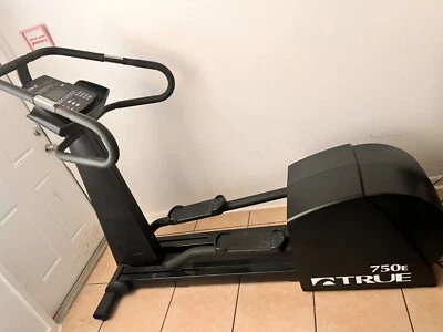 máquina de exercícios elípticos - Imagem 1 de 3