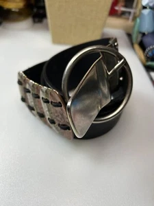 Chicos breiter Statement-Gürtel aus Leder & gemischtem gehämmertem Metall Medium/Large 38 Zoll - Bild 1 von 8