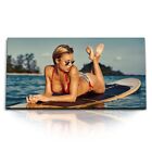 Kunstdruck Bilder 120x60cm Schöne Frau auf Surfbrett Sexy Bikini Meer