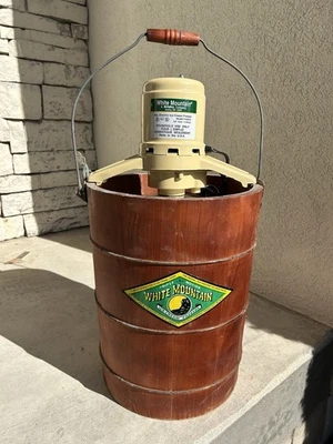 VTG Rival White Mountain 6QT Electric Ice Cream Freezer Maker Model F69206 MINT! - Image 1 of 4