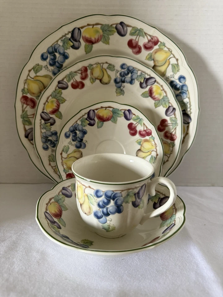MELINA by Villeroy & Boch 5 Piece Place Setting Made In Germany UNUSED/NEW - Image 1 of 4