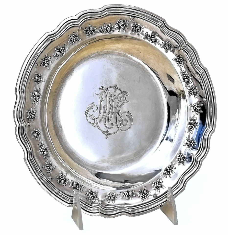 Leon Lapar: Antiguo plato francés Repousse de plata de ley, plato, c1900 Foto 1 de 4