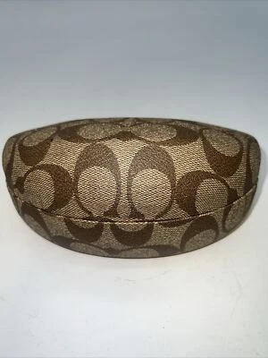 Estuche para gafas Coach Clam Shell firma C’s marrón solo estuche Foto 1 de 4