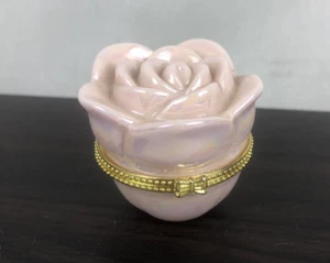 Mary Kay - Ceramic Iridescent Pearl Luster Pink Flower/Rose Hinged Trinket Box - Picture 1 of 5