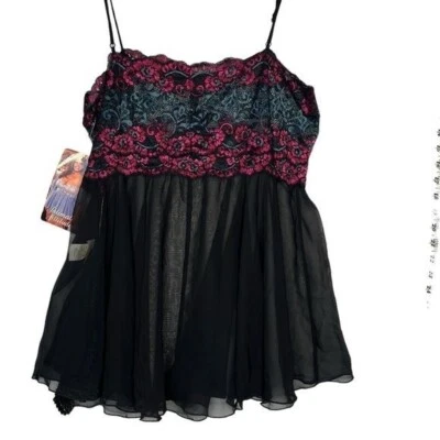 Babydoll de renda Intimate Attitudes - Imagem 1 de 4