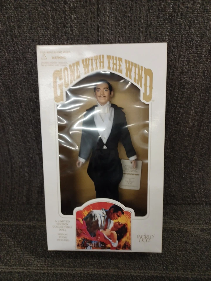 Lo que el viento se llevó Rhett Butler traje negro muñeca World Doll 1989 #71241 NUEVO Foto 1 de 1