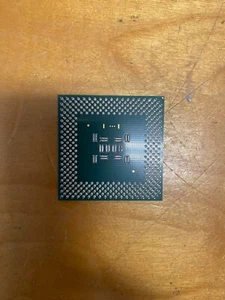 SL45Y intel PENTIUM III 700MHZ 700/256/100/1.65V CPU for socket 370/warranty - Picture 1 of 3