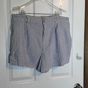 LC Lauren Conrad Blue & White Pinstripe Shorts Size 16 - Picture 1 of 7