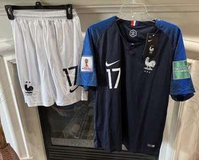 NIKE FRANCE 2018 WORLD CUP JERSEY HOME SOCCER SHIRT & Shorts #17 MENS Medium - Image 1 of 4