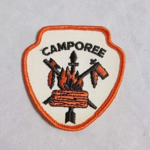 Parche Camporee Vintage Boy Scouts Naranja Marrón Tomahawk Leña de Fuego Flecha Exploración - Imagen 1 de 5