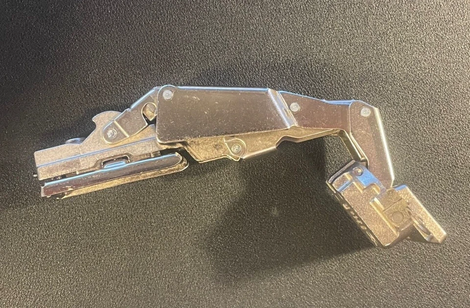 Grass Cabinet Hinge 3903 1203 2625110 Snap Clip-On 170°