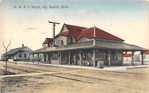 G R & I Railroad Depot Big Rapids Michigan 1910 postcard - Picture 1 of 2