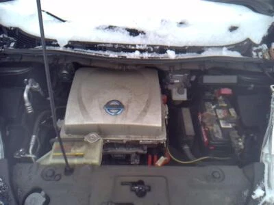 Espejo retrovisor derecho usado se adapta a: Nissan Leaf 2015 eléctrico térmico sin cámara grado derecho Foto 1 de 4