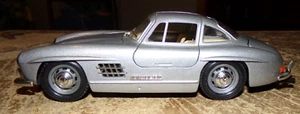 1/24 burago 1954 300 SL mercedes-benz sports car in very good shape used - Picture 1 of 6