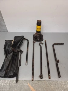 2003-2009 Toyota 4Runner Emergency Jack & Tool Kit OEM - Bild 1 von 7