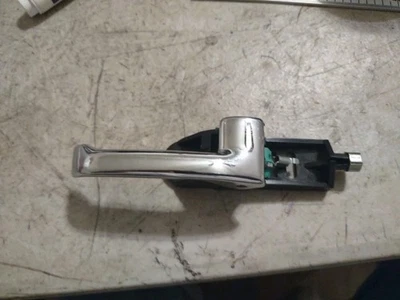 Manija de puerta interior trasera derecha del lado del pasajero 95-97 Jaguar XJ6 VDP X300 LWB fabricante de equipos originales Foto 1 de 4