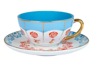 ~ Disney Tea Cup & Saucer ~ Alice in Wonderland Teacup & Saucer ~ - Picture 1 of 2
