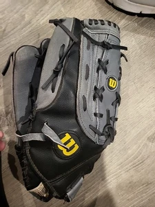 Wilson A360 14" Linkshand Werfer Softball Handschuh - Bild 1 von 4