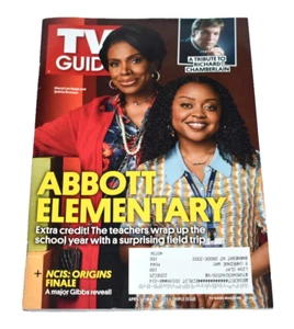 TV GUIDE ~ ABBOTT ELEMENTARY ON FRONT / CHRISTOPHER MELONI ON BACK, APR-MAY 2025 - Foto 1 di 3