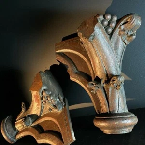 Set x2 Antique Salvaged Architectural Wood Capitals (taken from large Pilasters) - Picture 1 of 5