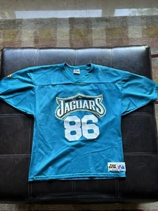 Jacksonville Jaguars Jersey Boys Size XL #86 Majestic Play Football - Picture 1 of 2