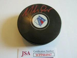 New York Rangers Mike Richter Signed Autographed Puck Red Paint JSA - Picture 1 of 2