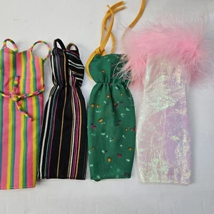 ABITI BARBIE LOTTO DI 4, #3639, #3638 - Foto 1 di 10