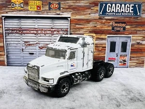 πΊπΈπΊπΈ1990 Matchbox FED EX White Mack CH-600 Tractor 1:97 Scale C16πΊπΈπΊπΈ - Picture 1 of 6