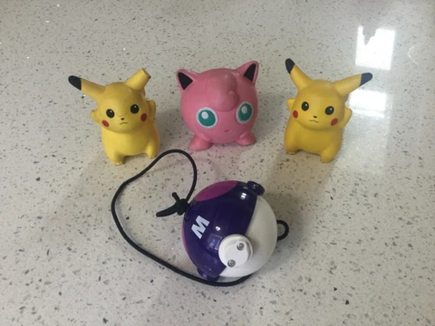 Pokémon  Jigglypuff & PIKACHU  Vintage 1990s Squeeze Stress Ball Toy Nintendo Cover