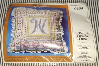 VTG NEW SEALED PILLOW ROMANTIC RIBBONS CREATIVE CIRCLE CROSS STITCH 1985 KIT 468 - Image 1 of 4