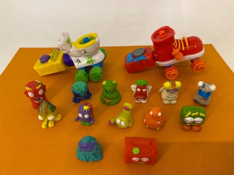 The Trash Pack - Scrap Racers Lot and Trashies Figures - HTF Cover