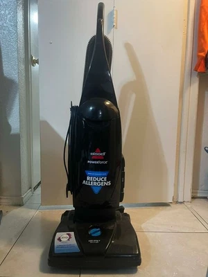Aspiradora Bissell Modelo 1398 - USADA - ¡Fuerte succión! Difícil de sostener en posición vertical Foto 1 de 4