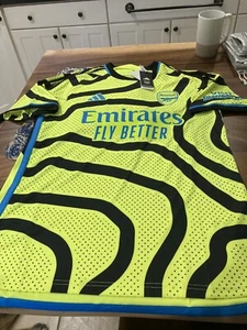 Camiseta de fútbol para hombre Adidas Arsenal 2023 visitante amarilla/negra/azul GRANDE NUEVA CON ETIQUETAS - Imagen 1 de 12