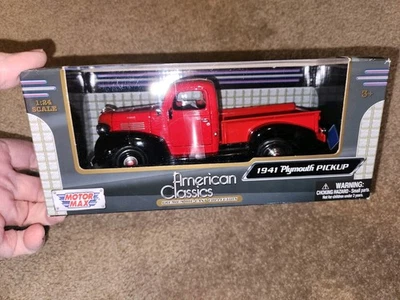 Camioneta pickup Motor Max American Classics 1:24 Die Cast 1941 Plymouth en rojo Foto 1 de 4