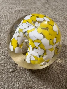 ๐ผ Vintage Yellow & White Swirl Glass Paperweight โ Studio Style w/ Pontil Scar - Picture 1 of 10