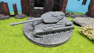 T34-85 "Kurland Tiger" mit deutscher 8,8cm Prototyp Modell Bausatz WW2 1/87 1/72 - Picture 1 of 3