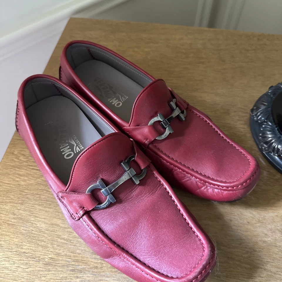 Drivers Salvatore Ferragamo de couro vermelho - Imagem 1 de 1