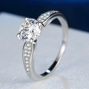 Anillo de boda femenino de plata 925 redondo de 4 garras hecho a mano de corte redondo 925 talla 5-9 - Imagen 1 de 10