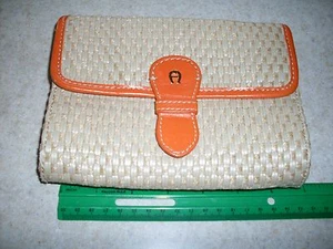 Etienne Aigner Stroh Kunstleder Besatz Geldbörse Orange 7"Bx5 1/2"Hoch SCHÖN & SAUBER - Bild 1 von 5