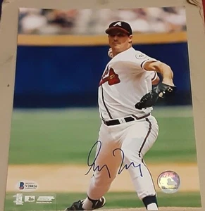 GREG MADDUX ATLANTA BRAVES SIGNED AUTOGRAPHED PHOTO FILE 8x10 BAS #V28826 - Picture 1 of 2