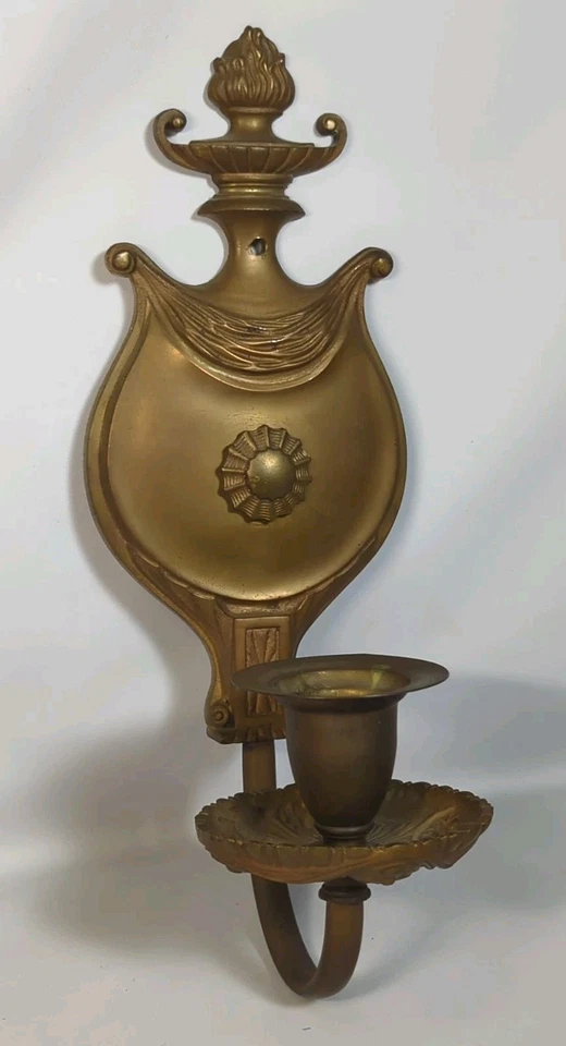 Aplique antiguo vintage de latón ornamentado metal soporte de vela victoriano Foto 1 de 4