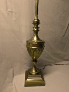 3855M Vintage 1960er Stiffel 34" Tischlampe mit SOCKELSCHALTER & 3-Wege Licht Sehr guter Zustand! - Bild 1 von 14