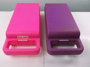 UNBRANDED 10 Cassette Tape PINK & 10 Purple Plastic Carrying Snap Storage Case - Bild 1 von 5