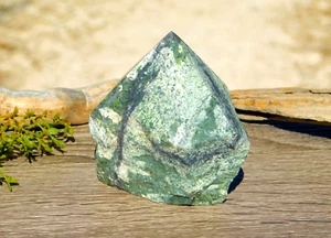 Natural Green Zebra Stripe Jasper Energy Point 214g Silver Sheen Energy Healing - Picture 1 of 8