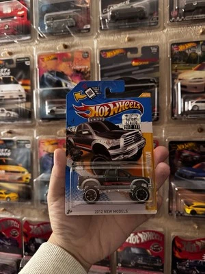 Hot Wheels - Toyota Tundra '10 - Modelos nuevos 2012 - Negro sellado de fábrica  Foto 1 de 2