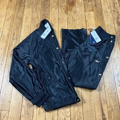 NUEVO Conjunto de Chándal Reebok Chaqueta Pantalones Botón a Presión Negro Talla Mediana Foto 1 de 4